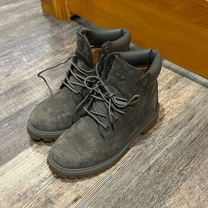 Grey suede timberland boots